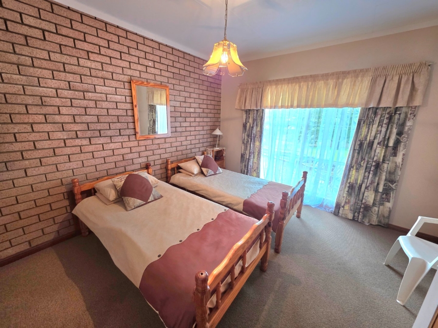 To Let 4 Bedroom Property for Rent in Reitz Free State